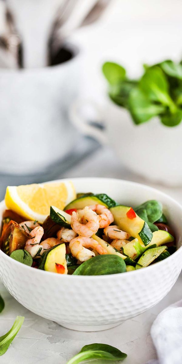 shrimps-and-zucchini-warm-salad-delicious-health-PTPG97N.jpg shrimps-and-zucchini-warm-salad-delicious-health-PTPG97N.jpg